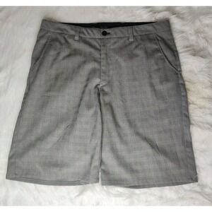 Travis Mathew Shorts Mens 34 Chino Gray Plaid Check‎ Golf Inseam 11" Outdoor